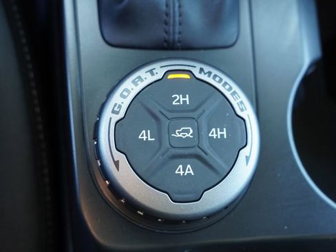 Certified 2025 Ford Bronco Badlands AWD/4WD image 27