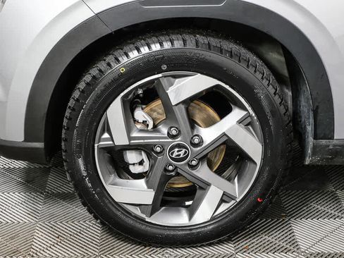Used 2024 Hyundai Venue SEL FWD image 36