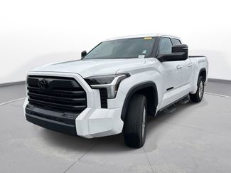 Used 2022 Toyota Tundra SR5 w/ SR5 Premium Package RWD video 2