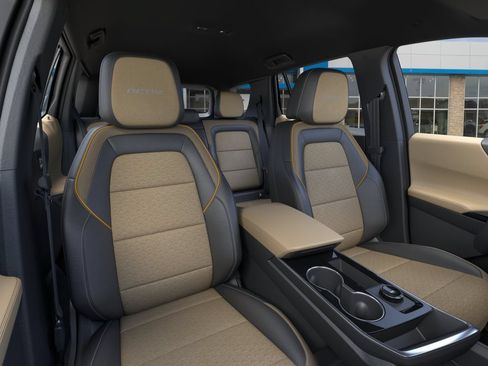 New 2027 Chevrolet Equinox ACTIV w/ Safety and Technology Package FWD image 16