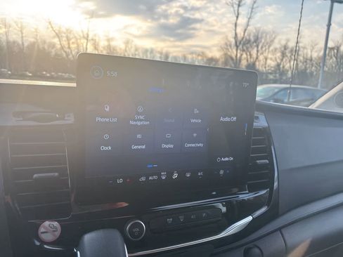 Used 2023 Ford Transit 350 XLT image 30