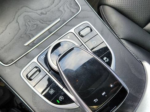 Used 2017 Mercedes-Benz GLC 300 4MATIC image 15