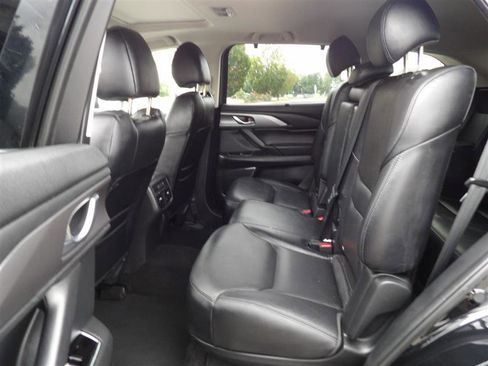 Used 2017 MAZDA CX-9 Touring image 12