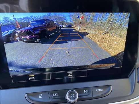 Used 2023 Chevrolet Blazer LT image 7