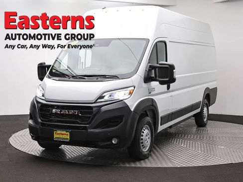 Used 2024 RAM ProMaster 3500 w/ Delivery Van Package FWD image 1