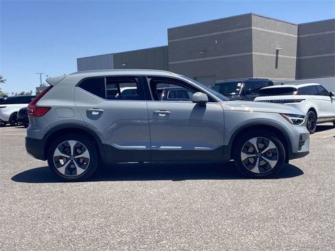 New 2025 Volvo XC40 B5 Core w/ Protection Package Premier image 6