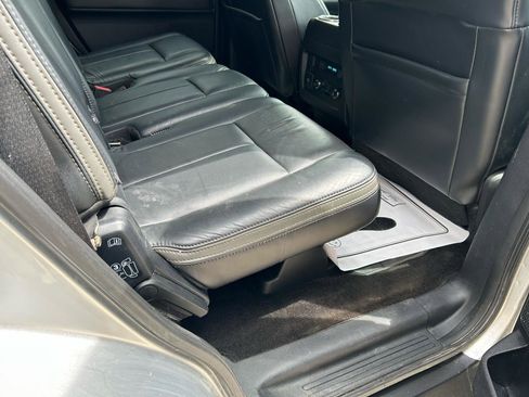 Used 2015 Ford Expedition Platinum AWD/4WD image 11