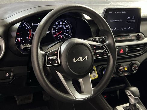 Used 2023 Kia Forte LXS w/ LXS Technology Package image 14