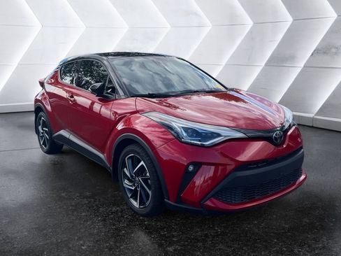 Used 2022 Toyota C-HR Limited FWD image 1