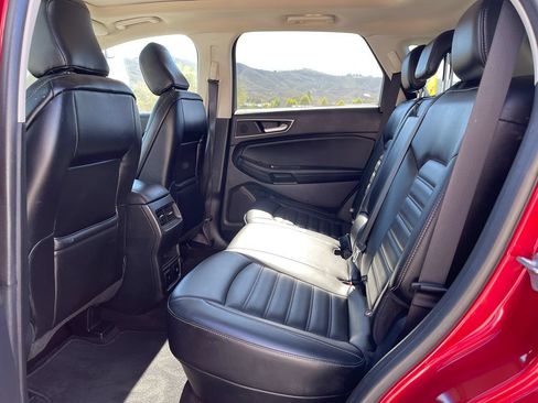 Used 2020 Ford Edge SEL w/ Convenience Package FWD image 22