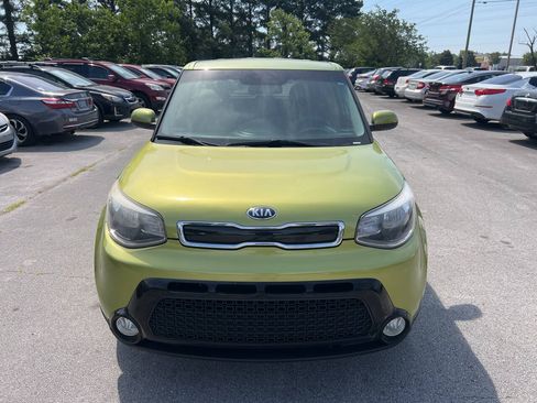 Used 2016 Kia Soul + w/ Audio Package FWD image 3