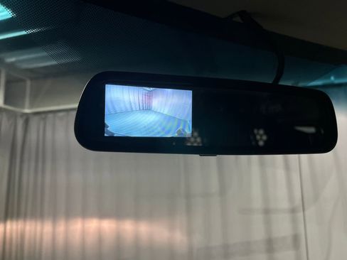 Used 2024 GMC Savana 2500 Work Van w/ Driver Convenience Package image 18