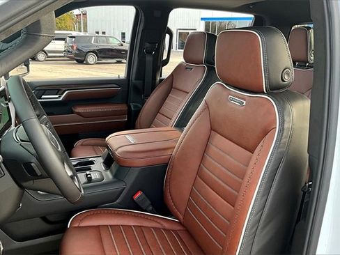 New 2026 GMC Sierra 3500 Denali Ultimate image 9
