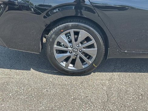 New 2026 Nissan Sentra SL w/ Floor Mat Package FWD image 11