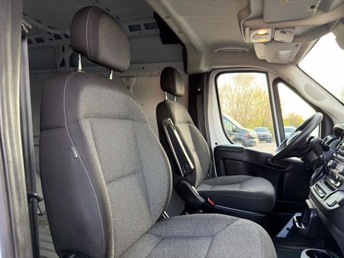 Used 2023 RAM ProMaster 2500 w/ Convenience Group image 12