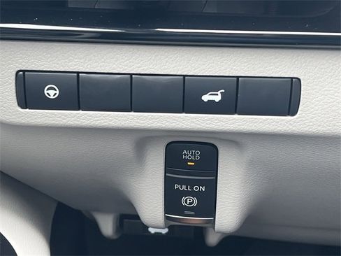 Certified 2025 Nissan Murano SV image 14