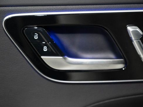 New 2026 Mercedes-Benz C 300 4MATIC Sedan image 22