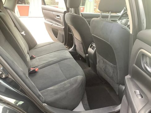 Used 2015 Nissan Altima 2.5 SV w/ Convenience Package FWD image 16