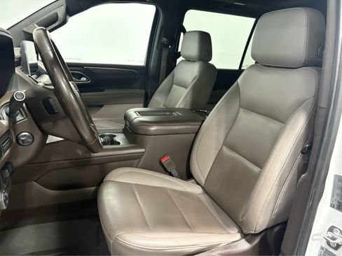 Used 2024 Chevrolet Suburban LT w/ LT Signature Package AWD/4WD image 14