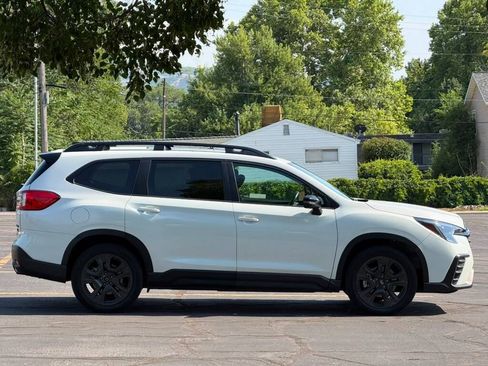 Used 2023 Subaru Ascent Onyx Edition AWD/4WD image 6