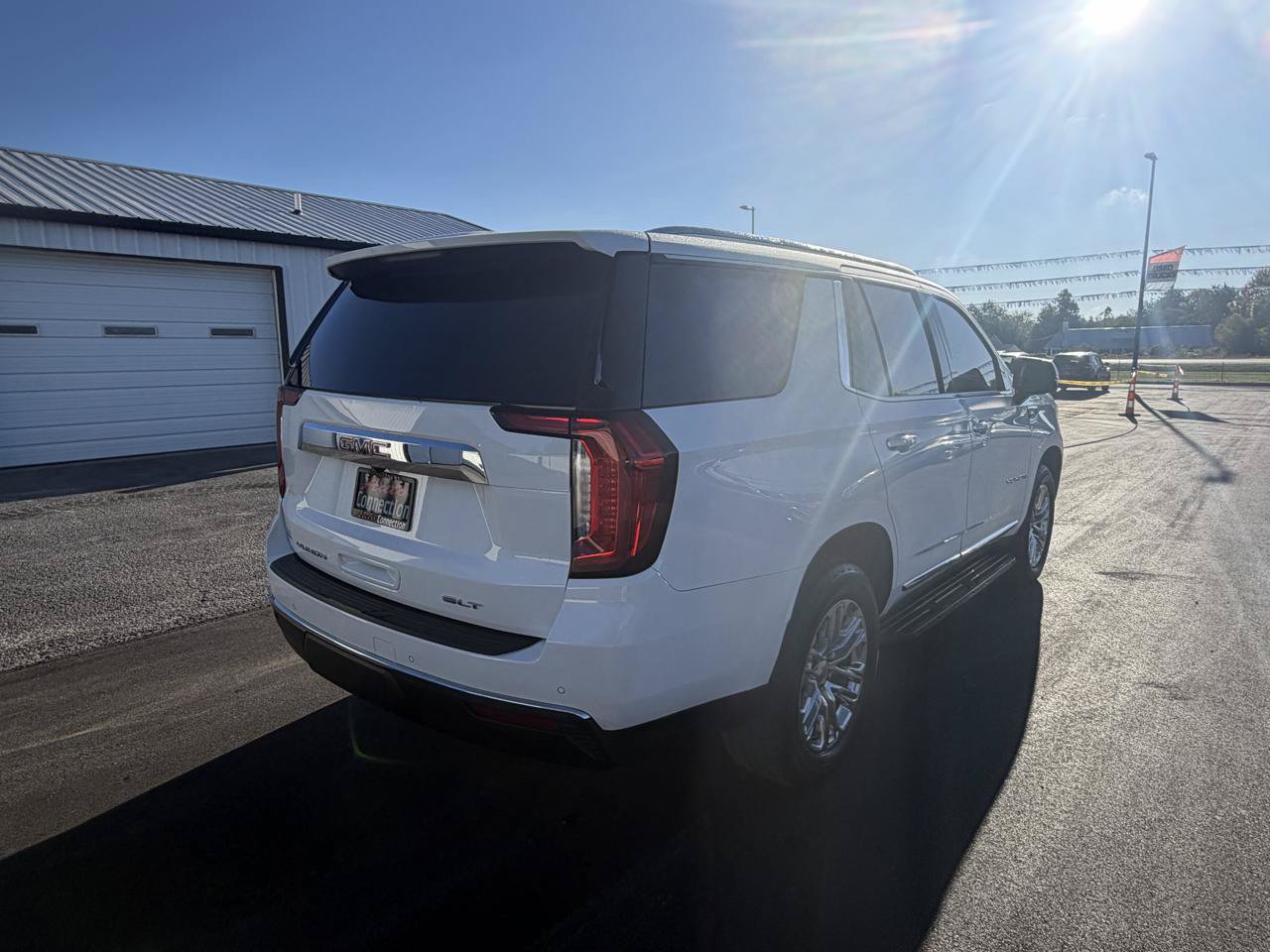 Used 2021 GMC Yukon SLT w/ SLT Luxury Plus Package AWD/4WD image 4