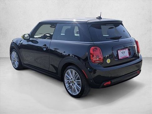 Certified 2023 MINI Cooper SE image 8