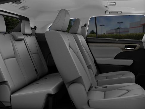 New 2026 Toyota Highlander Limited image 57