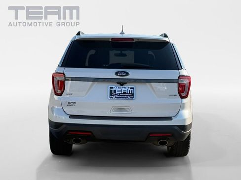 Used 2019 Ford Explorer XLT w/ Equipment Group 202A AWD/4WD image 6
