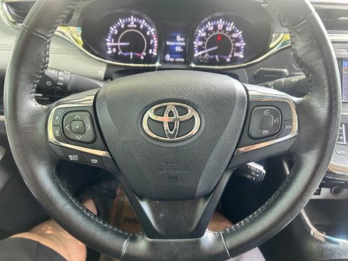 Used 2014 Toyota Avalon XLE Premium FWD image 17