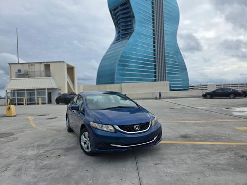 Used 2014 Honda Civic LX image 2