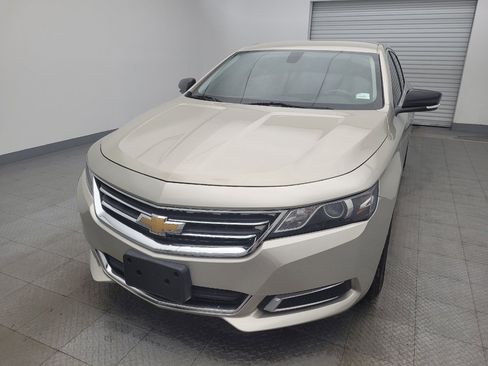 Used 2014 Chevrolet Impala LT w/ Convenience Package image 15
