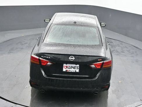 Used 2024 Nissan Altima 2.5 SR FWD image 41