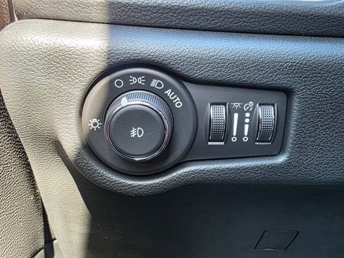 New 2026 Chrysler Pacifica Pinnacle image 35