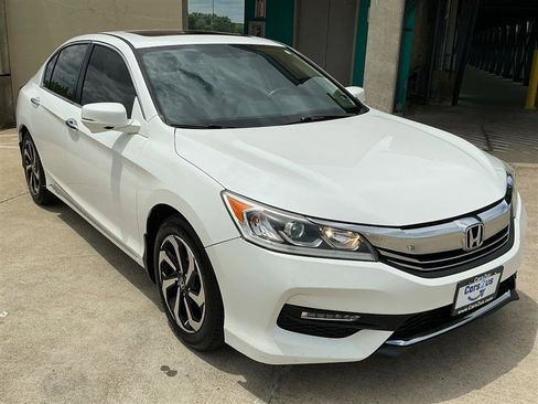 Used 2017 Honda Accord EX-L image 9