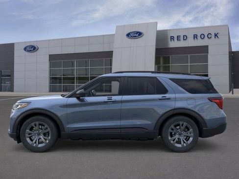 New 2026 Ford Explorer Active w/ Active Comfort Package image 4