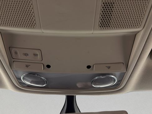 Used 2013 Volkswagen CC R-Line image 26