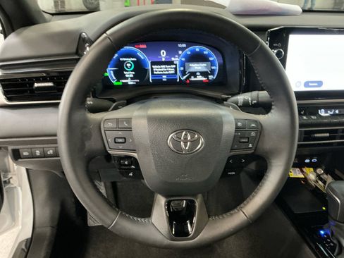 Used 2026 Toyota Camry XSE FWD image 9