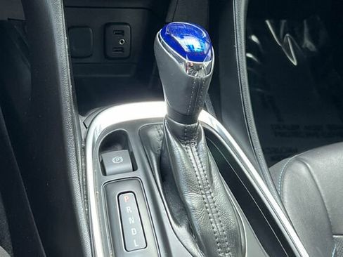 Used 2018 Chevrolet Volt Premier w/ Driver Confidence Package image 21