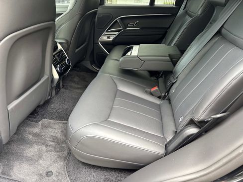 Certified 2025 Land Rover Range Rover SE AWD/4WD image 15