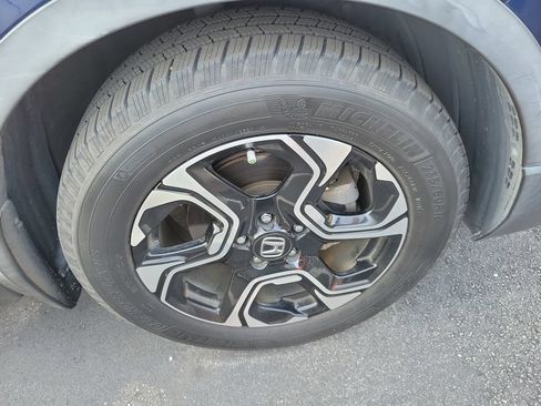 Used 2019 Honda CR-V Touring image 10