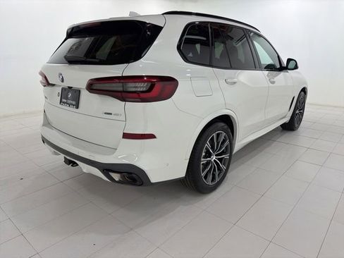 Certified 2023 BMW X5 xDrive40i w/ M Sport Package AWD/4WD image 5