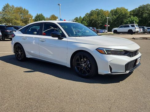 Certified 2025 Honda Civic Sport image 4