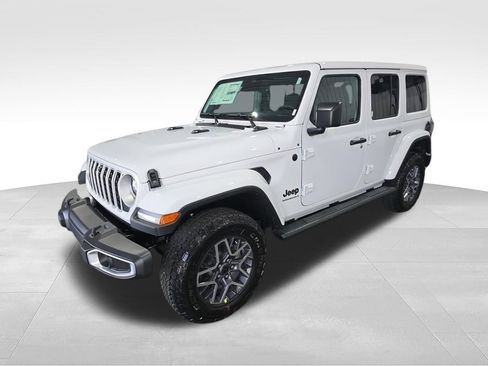 New 2026 Jeep Wrangler Unlimited Sahara AWD/4WD image 5