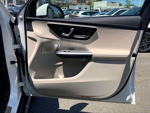 Used 2023 Mercedes-Benz GLC 300 4MATIC image 19