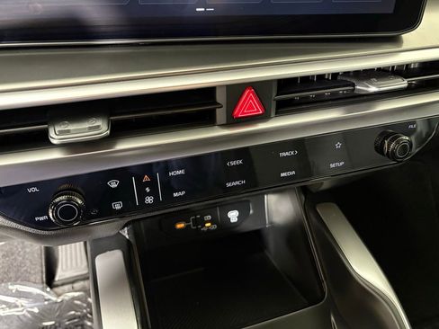 New 2026 Kia Sorento LX FWD image 28