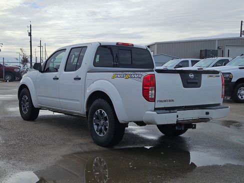 Used 2016 Nissan Frontier Desert Runner image 5