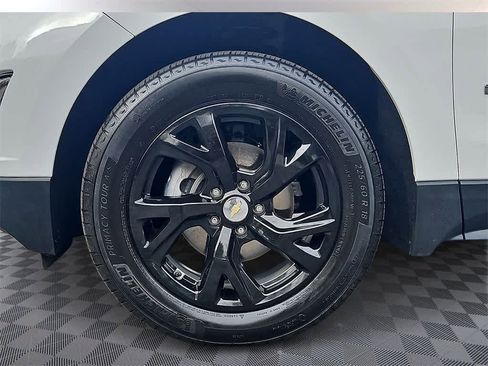 Used 2021 Chevrolet Equinox Premier image 7