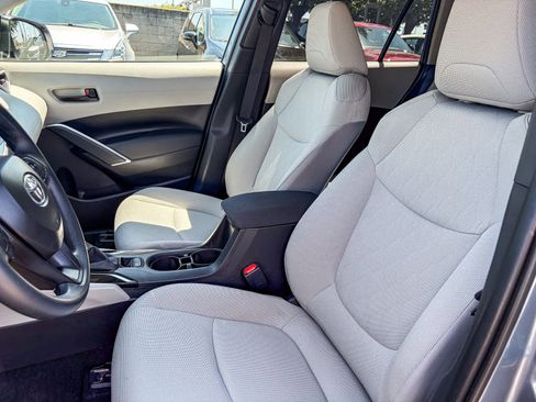 Used 2024 Toyota Corolla Cross L FWD image 16