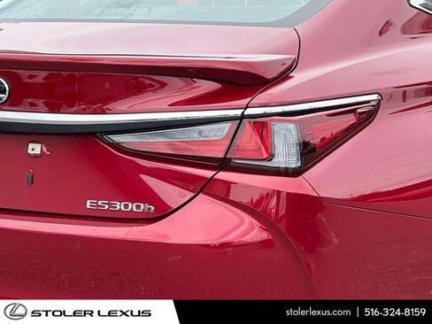 Certified 2023 Lexus ES 300h w/ Premium Package FWD image 12