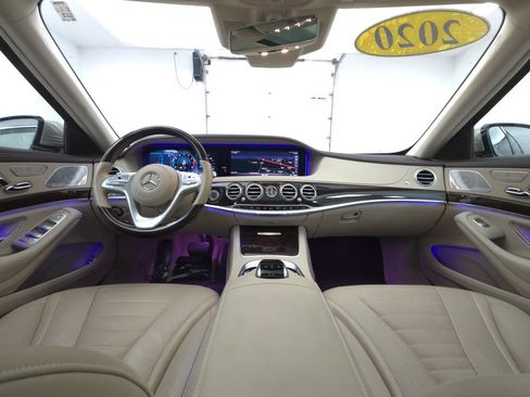 Used 2020 Mercedes-Benz S 560 4MATIC Sedan image 3